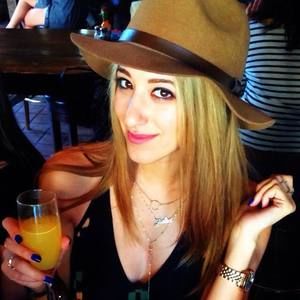 Meet your Posher, Julia